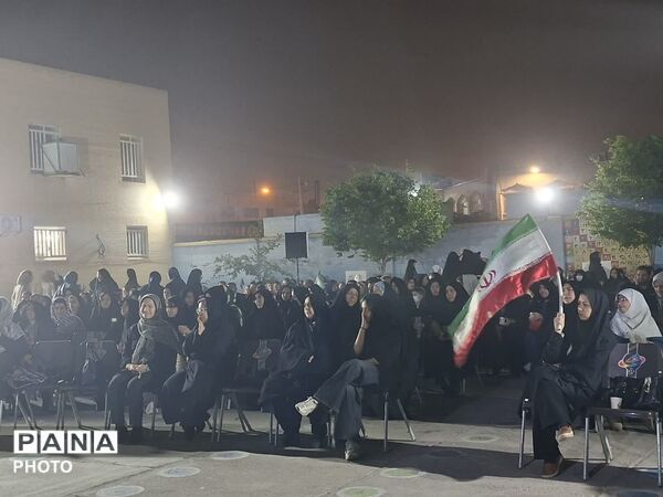 آیین تجلیل از دانش آموزان برتر مسابقات فرهنگی هنری ناحیه ۲ یزد