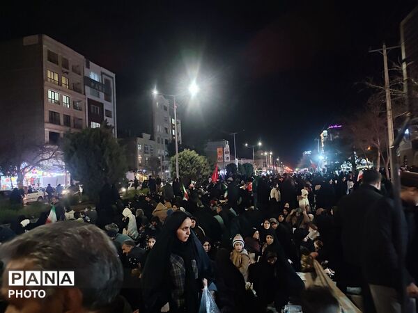 مراسم احیا در اولین شب قدر و هشتمین شب مراسم شهادت ایت الله خامنه ای 