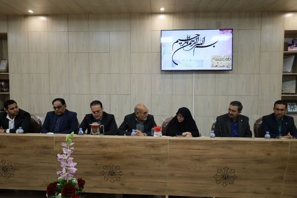 نشست مدیران مدارس سمپاد یزد با حضور رئیس سازمان ملی پرورش استعدادهای درخشان 