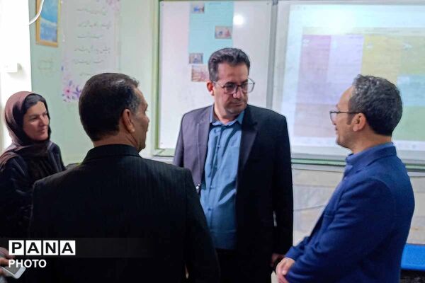 نمایش توانمندی دانش‌آموزان در جشنواره نوجوان خوارزمی/2