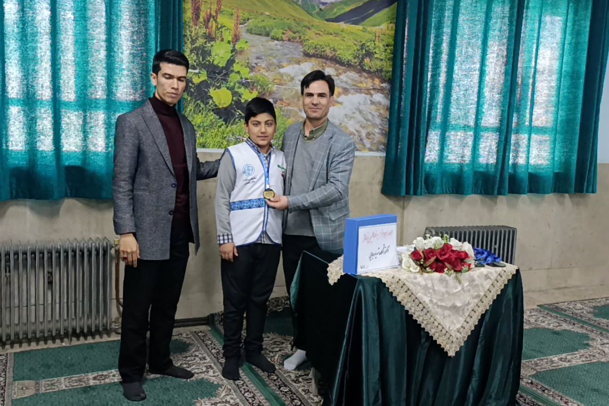 تجلیل از معلمان و دانش آموزان فعال در حوزه های امورتربیتی