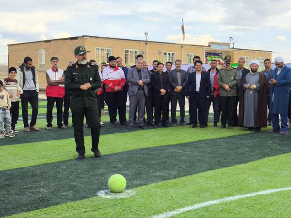 افتتاح دو واحد آموزشی و زمین چمن مصنوعی در مانه همزمان با دهه فجر