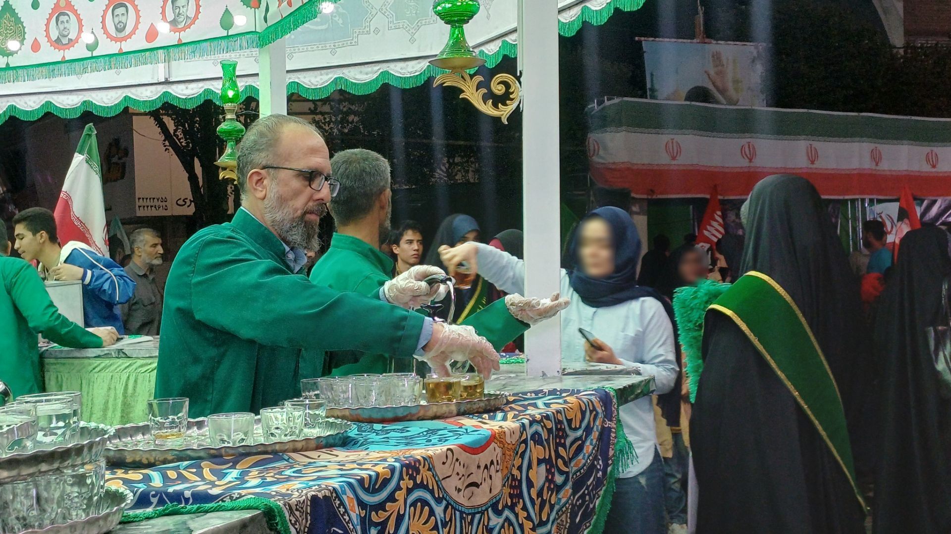 تداوم حماسه در شهرِ هزار شهید؛ ۲۲۲ شب ایستادگی در میدان شهدا