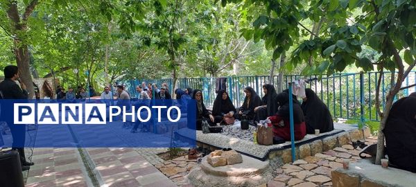 مراسم تجلیل از همکاران فعال حوزه پرورشی شهرستان‌های مانه و سملقان در بوم گردی زو علیا