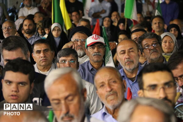 حضور شهردار تهران در آیین شبانه امیرچخماق