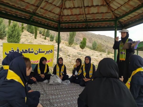 اردوی مهارتی تشکیلاتی پیشتازان دختر مقطع متوسطه اول ناحیه سه شیراز 