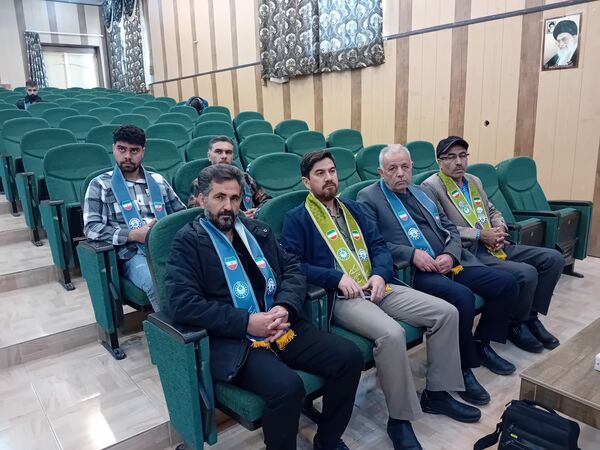 جلسه هم‌اندیشی مجمع مدرسین و مربیان پیشتاز اردوی تمشک در آشخانه