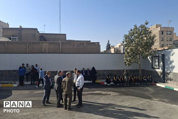 افتتاحیه دبستان  خیرساز مشارکتی همایون تاج بازیار در ناحیه یک شهرری با حضور استاندار تهران 