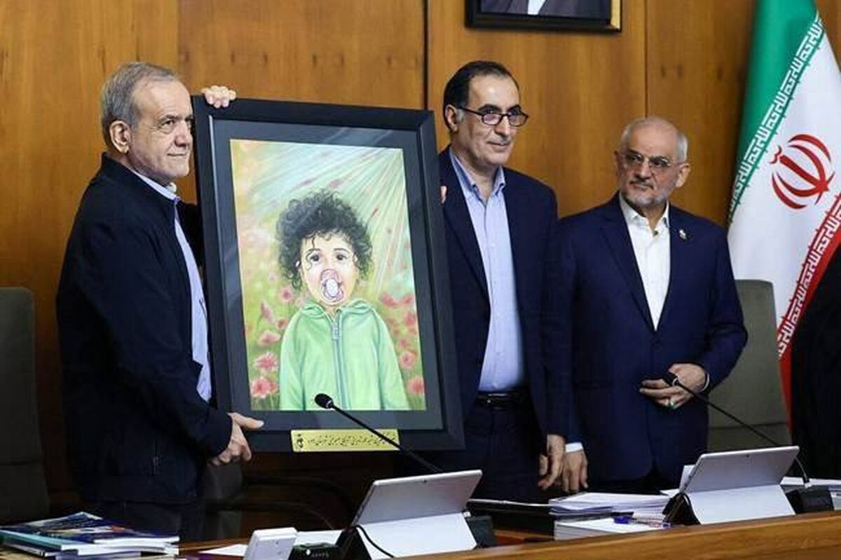 ماجرای تصویری که در جلسه هیات دولت به رئیس‌جمهور اهدا شد، چه بود؟