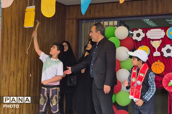 گرامیداشت هفته تربیت بدنی با حضور پیشتازان سازمان دانش‌آموزی در ناحیه دو شهرری 