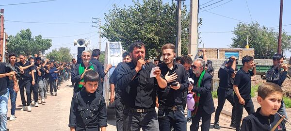 عزاداری ظهر عاشورا در روستای حسن آباد بلهر 