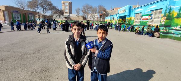 برگزاری مسابقات طناب کشی در مدرسه مبین شهرستان شیروان