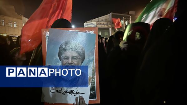 تجمع مردمی در پی حمایت از مردم غزه و لبنان