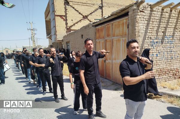 تجدید پیمان وفاداری در دهنو اورزمان