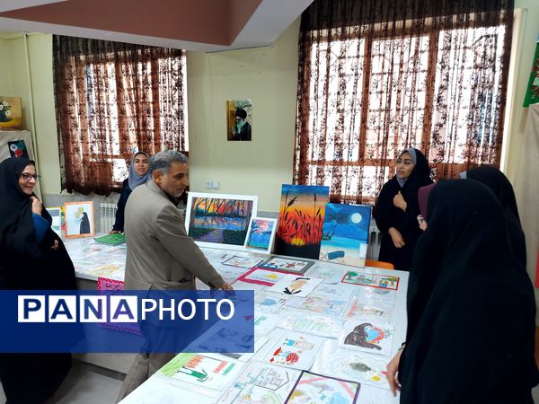 افتتاحیه نمایشگاه جشنواره ماها در دبستان فرهنگیان ۲