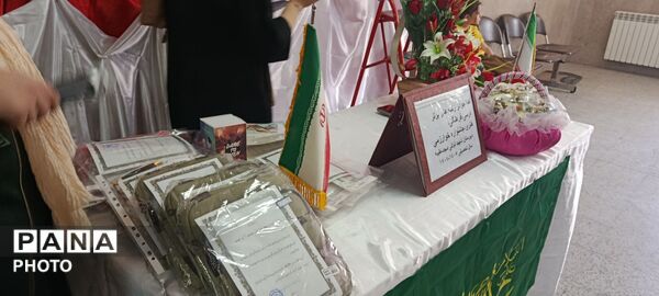 تقدیر از نفرات برتر درسی فرهنگی و هنری جشنواره خوارزمی همزمان با عید غدیر