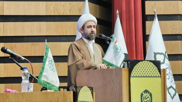 همایش زیست عفیفانه با موضوع عفت و حجاب در تالار ایوان‌ری
