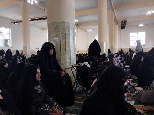 اقامه‌ نماز‌ عیدفطر در شهر وردنجان