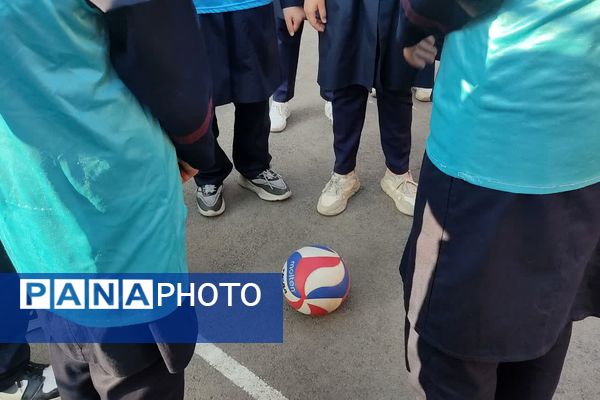 به‌مناسبت هفته بهداشت روان در دبیرستان فرشتگان ناحیه ۴شیراز 