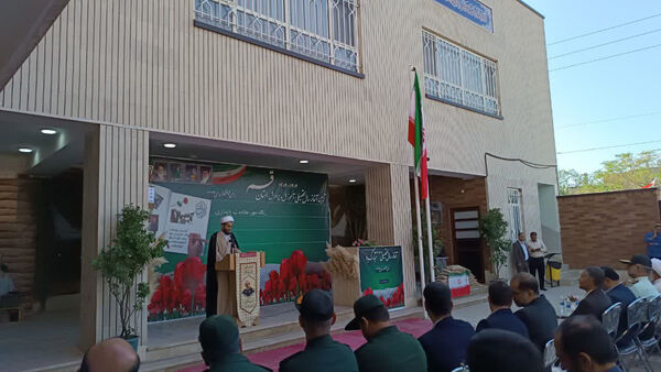 نواخته شدن زنگ آغاز سال تحصیلی در مدرسه زمان‌زاده شهر قنوات
