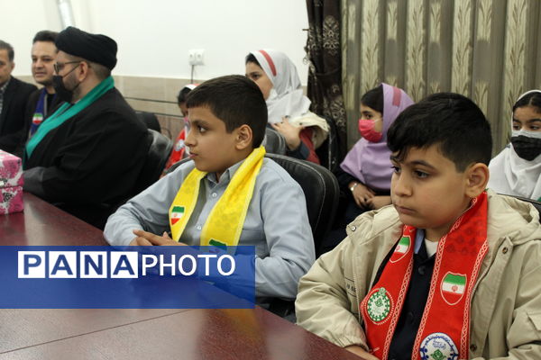 آیین تقدیر از دانش‌آموزان و فرهنگیان برگزیده در گلوگاه