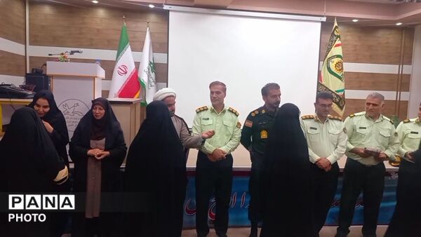 قصه‌ یک روز شیرین در کنار بچه‌‌ها؛ قاب‌‌های دیدنی از جشن روز جهانی کودک در سلسله