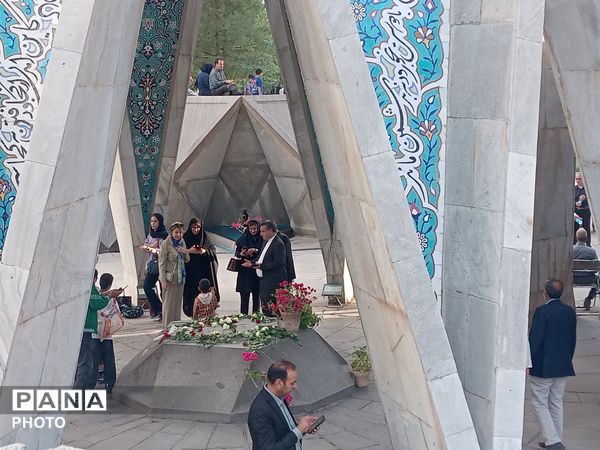 مراسم بزرگداشت سالروز خیام نیشابوری 