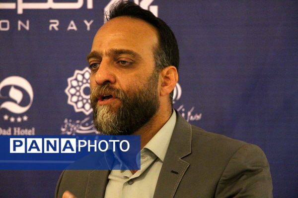 نشست خبری رویداد فرهنگی هنری (هاستل کالچر) یزد