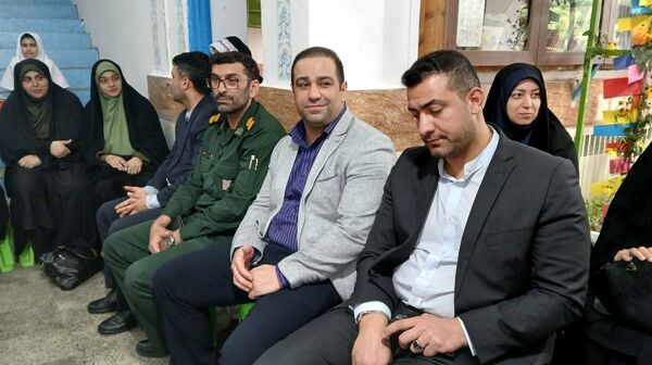 طنین زنگ مهر و ایثار و مقاومت در دبستان دخترانه بنت الهدی سرخ رود