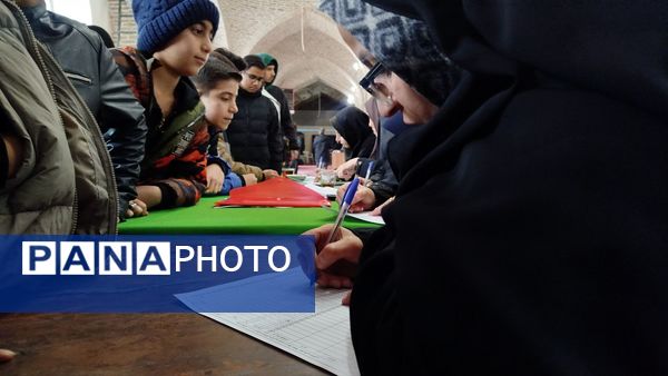 میز خدمت هفته دوم بهمن ماه در نیشابور 