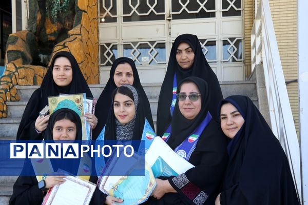 تجلیل از خبرنگاران برتر ناحیه دو مشهد با حضور مسئولان استانی