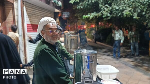 فعالیت چایخانه حوزه علمیه گلشن در قاب پانا 