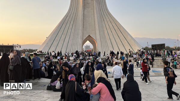 خروش عاشقان امیرالمؤمنین(ع) در مهمانی بزرگ غدیر تهران