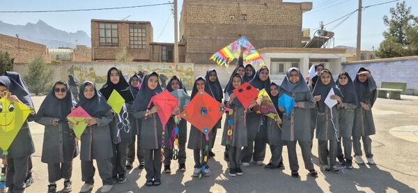 جشن روز کودک در دبستان علمدار تفت