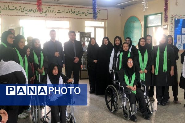 جلسه بررسی چالش‌ها و مسائل دانش‌آموزان با نیازهای ویژه 