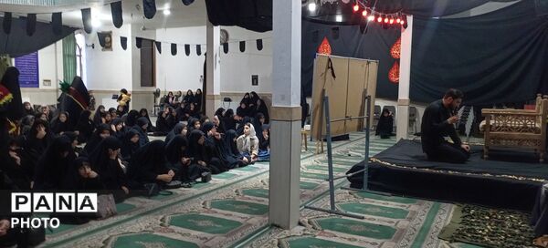 دومین روز از مراسم عزاداری سیدالشهدا امام حسین (ع)و همچنین رهبر معظم انقلاب اسلامی