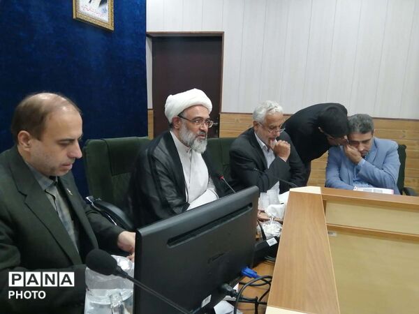 نشست کمیته آموزش و پرورش کنگره ملی شهدای قم