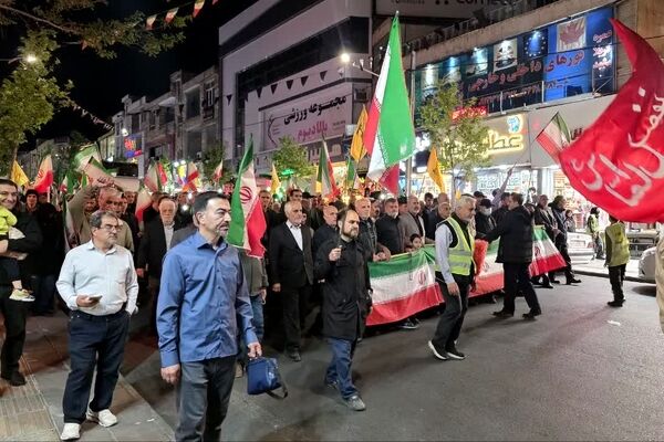 جشن میلاد امام رضا (ع) در پنجاه و نهمین شب از تجمعات مردم رجایی شهر کرج