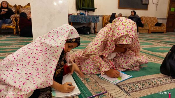 تجلی معنویت و پیوند مادر و دختری در اعتکاف مسجد جامع رامیان