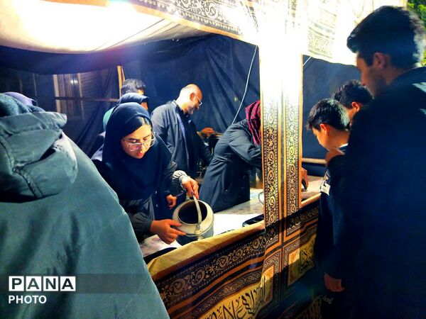موکب هایی به عشق رهبر شهید