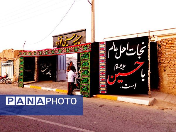 کاشمر به استقبال محرم می‌رود