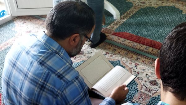 انس با قرآن در دبیرستان شاهد ابوذر غفاری 