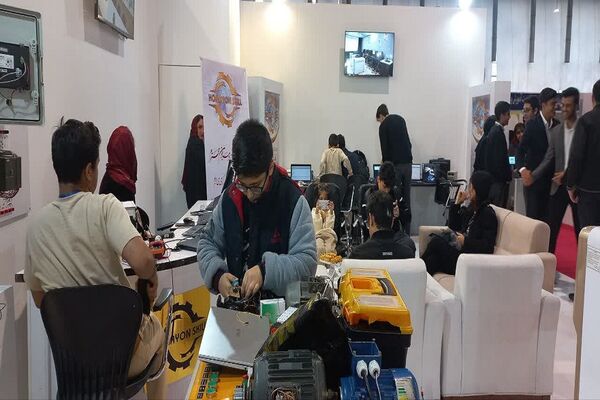  اولین روز نمایشگاه دستاورد‌های پژوهش، فناوری و فن بازار در نمایشگاه بین‌المللی مشهد