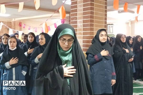 جشن میلاد حضرت زینب(س) با حضور خادمان رضوی