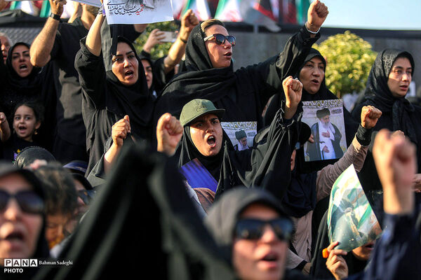 مراسم تشییع پیکر مطهر رهبر شهید انقلاب در تهران - 2