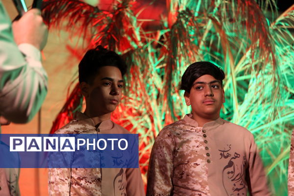 روایت ایثار و مقاومت در یادواره شهدای هشت سال دفاع مقدس