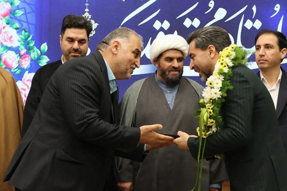 آئین تجلیل از استاد مجتبی قدبیگی قاری بین المللی برگزار گردید