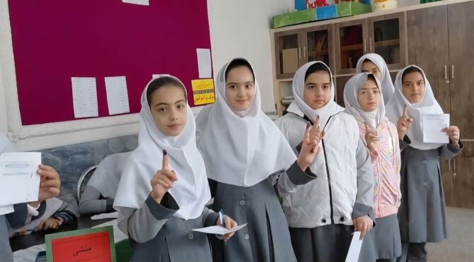 انتخابات شورای دانش‌آموزی دبستان پروین اعتصامی