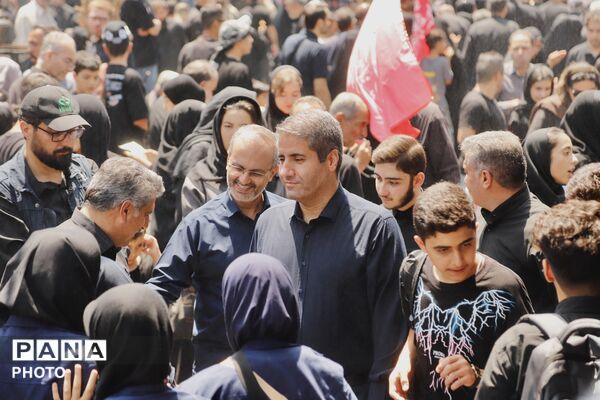 طنین «یا حسین» در مسیر دلدادگی؛ حضور پرشور جاماندگان اربعین در تهران