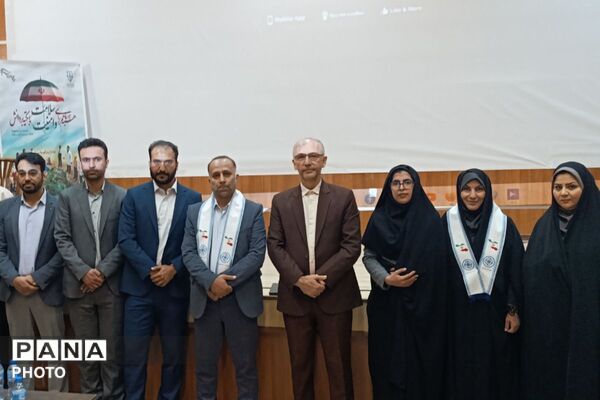  آیین گرامی‌داشت «سلامت و امنیت با سفیران سلامت» در ورامین